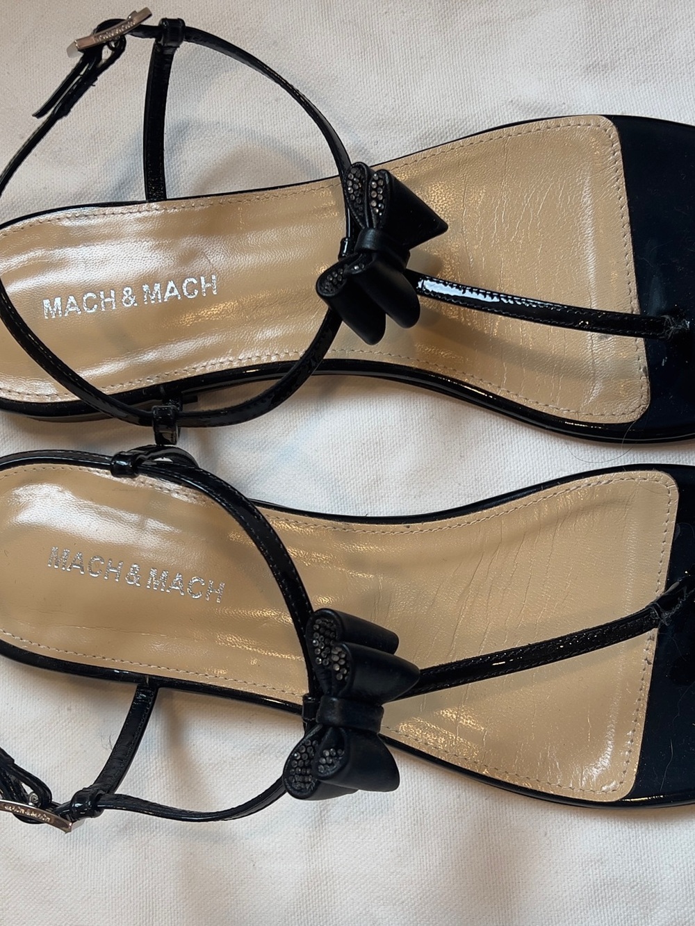 MACH & MACH Black Patent Bow T-Strap Sandals